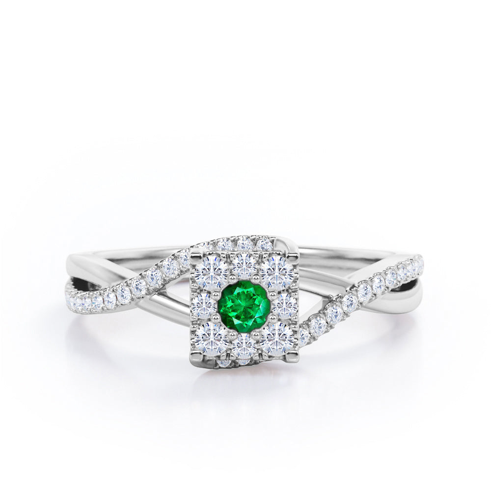 Semi Twisted Infinity 0.9 Carat Round Shape Emerald and diamond Square Floral Cluster in White Gold