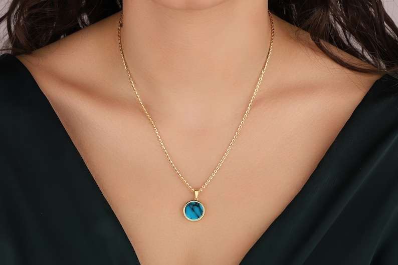 Perfect 1 Carat Round cut Blue Turquoise Solitaire Pendant Necklace in 18k Yellow Gold over Silver