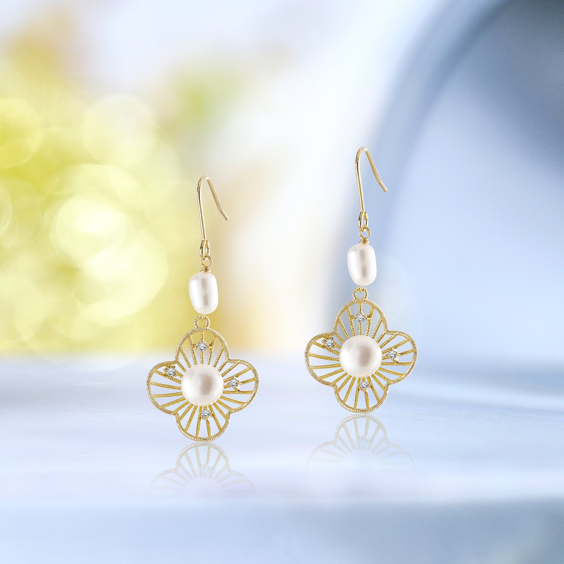 Pearl in Flower Dangle Hook Earrings - Latest Fashion Jewelry - Everyday Jewelry Collection