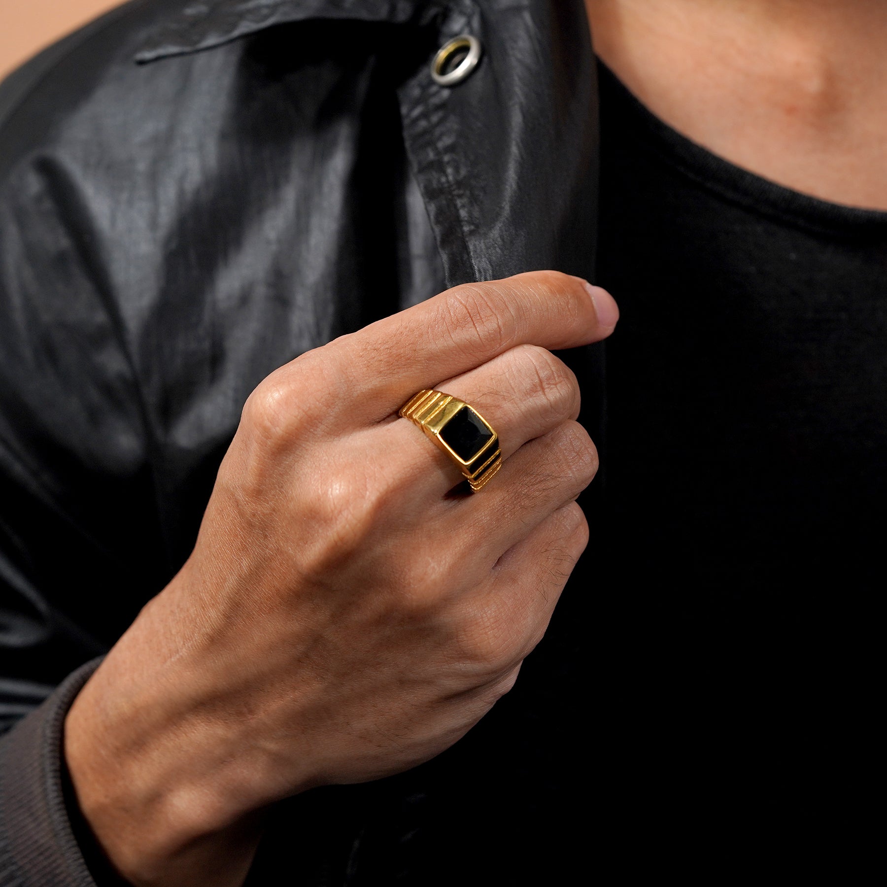 Men's Ring Black Stone Ribbed Shank Ring - Gift for Husband