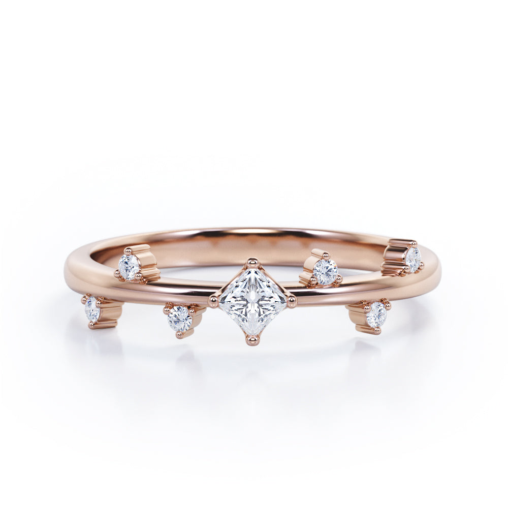 7-Stone Design 0.25 TCW Rhombus Princess and Round Cut Moissanite Prong Stackable Ring in Rose Gold