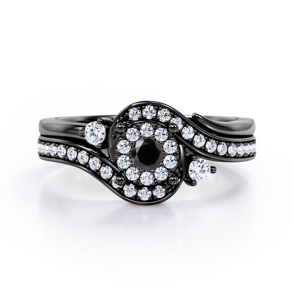 Pave-Prong Design 0.55 TCW Round Shape Black Diamond Bridal Ring Set in Black Gold