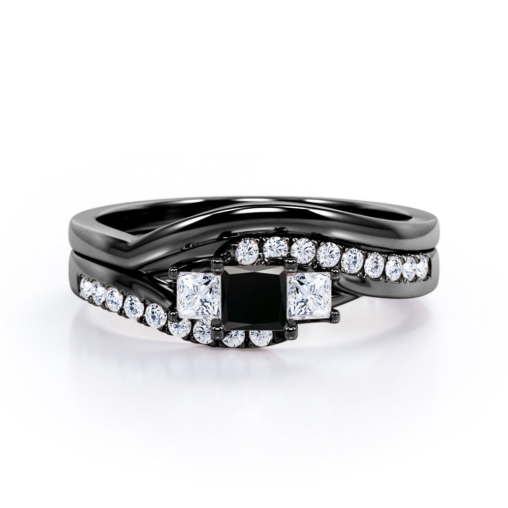 3 Stone Shared Prong - 1 TCW Princess Cut Black Diamond - Pave Curved Shank Wedding Set -Rose Gold