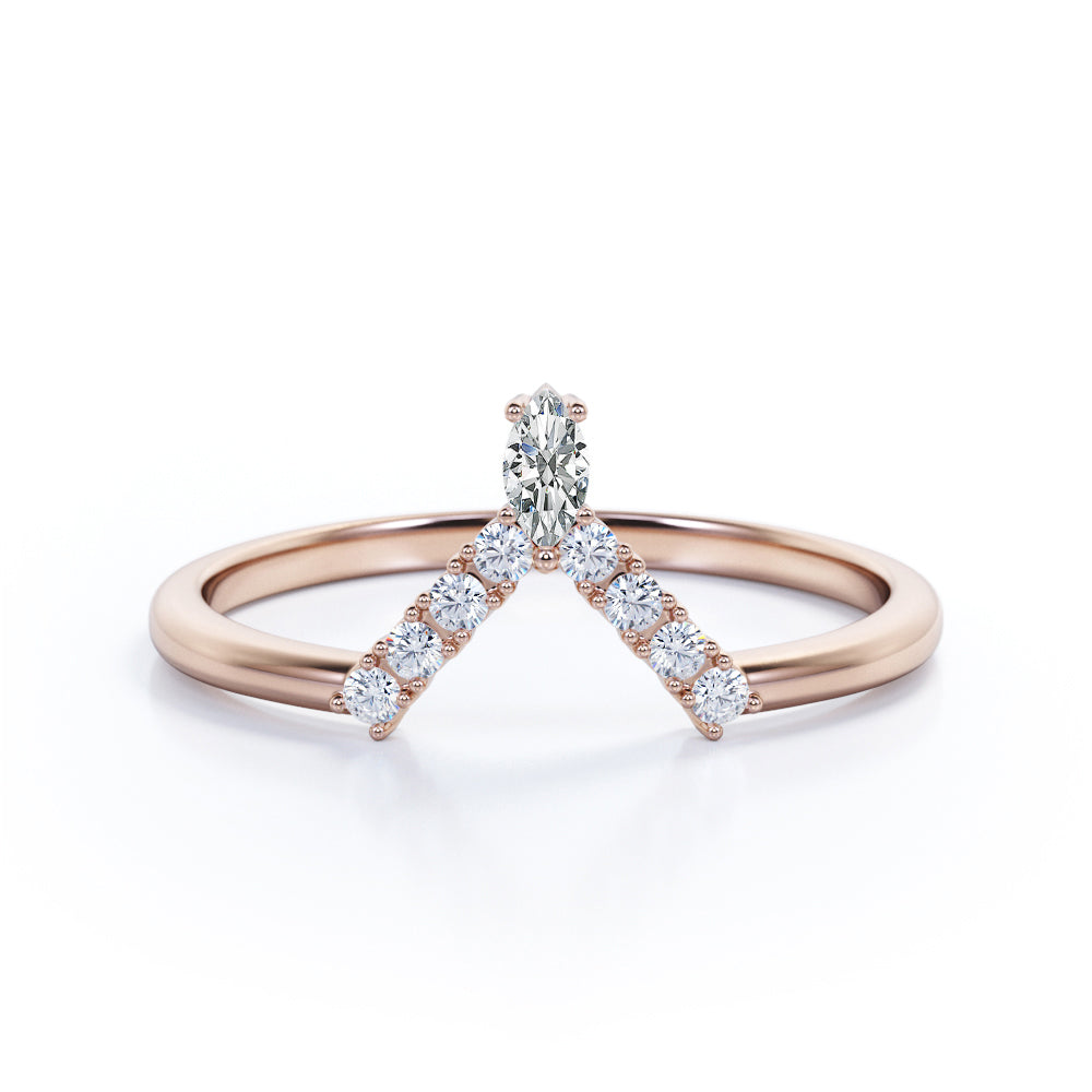 Stylish - 0.15 TCW Marquise and Round Shaped Moissanite- Chevron Pave Accented Wedding Band - Rose Gold