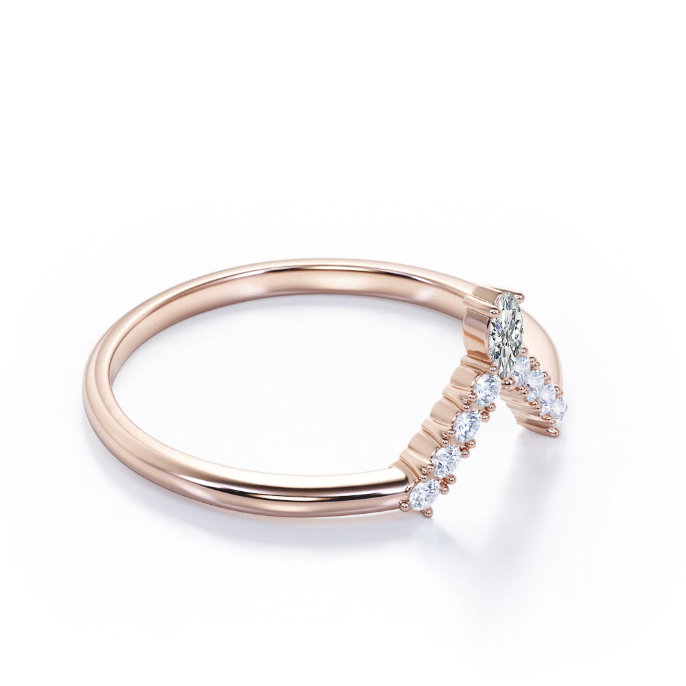 Stylish - 0.15 TCW Marquise and Round Shaped Moissanite- Chevron Pave Accented Wedding Band - Rose Gold