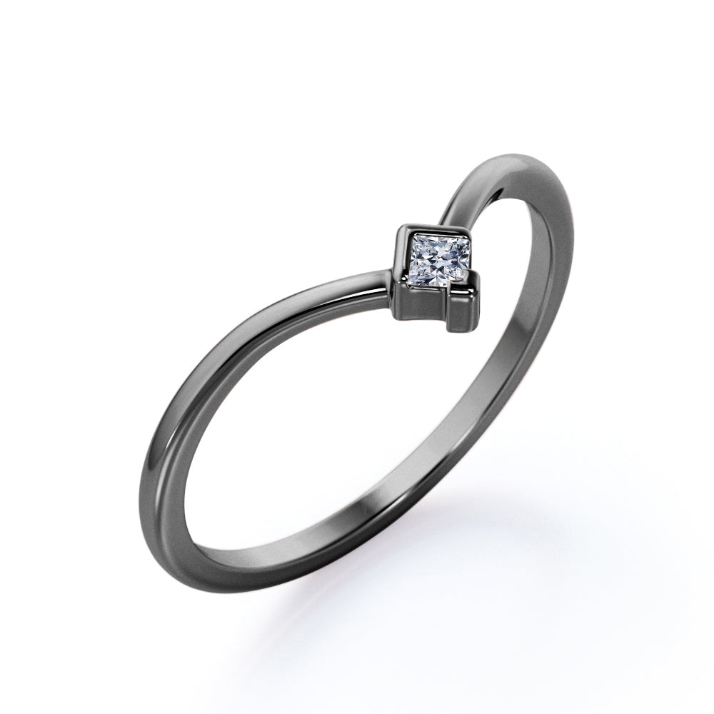 Solitaire Semi Bezel - 0.10 TCW Round Shape Moissanite - Flat V Shaped Wedding Band - White Gold