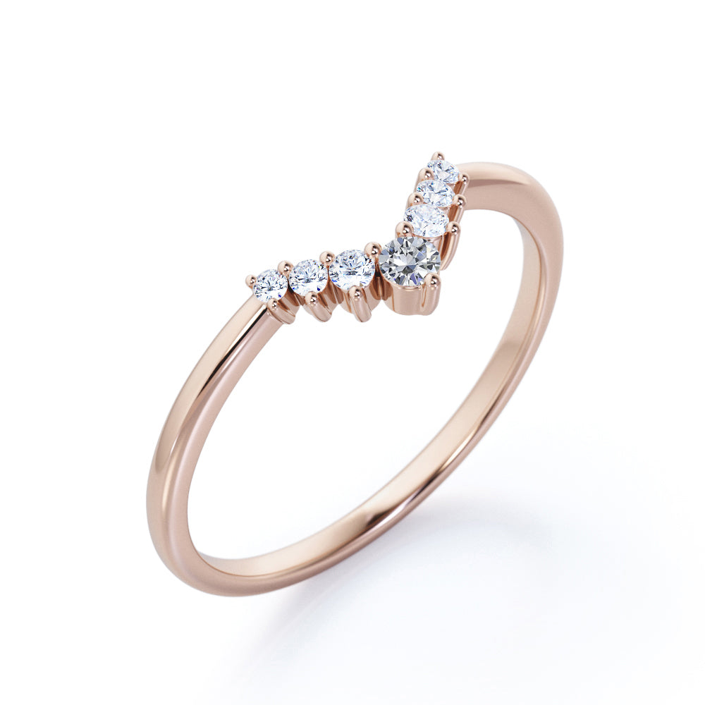 Minimalist V Shaped - 0.10 TCW Round Cut Moissanite- Scalloped Pave Cluster Wedding Band - Rose Gold