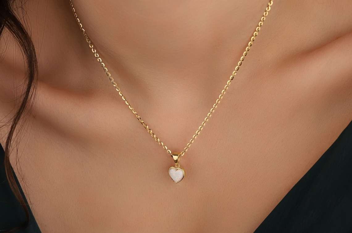 Beautiful 1 Carat Heart Shape Opal Solitaire Pendant Necklace in 18k Yellow Gold over Silver